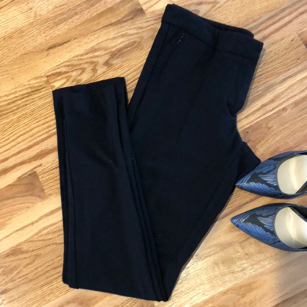 Black skinnies